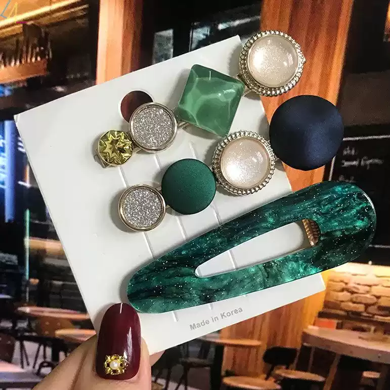 Pearl Hair Barrettes Set